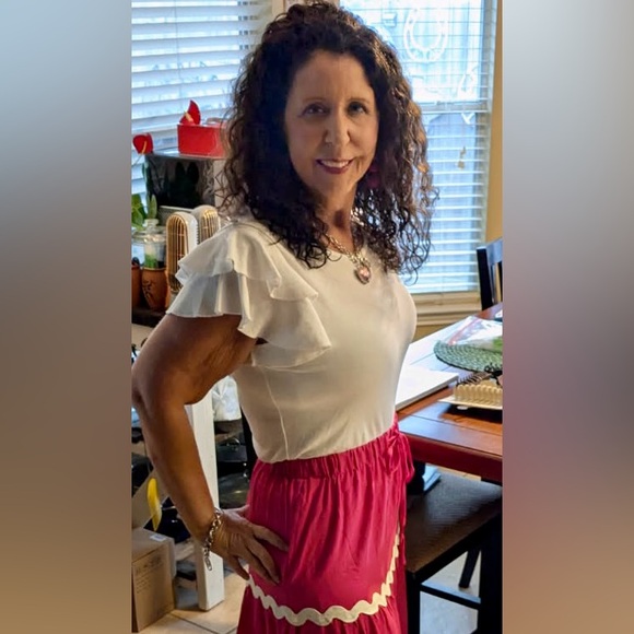 Meet your Posher, Shannon - Picture 2 of 4